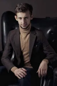 men wearing turtle neck with blazer